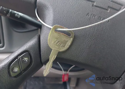 2005 Chevrolet Avalanche 1500 Ls z USA, uszkodzony, nr VIN 3GNEC12ZX5G202157